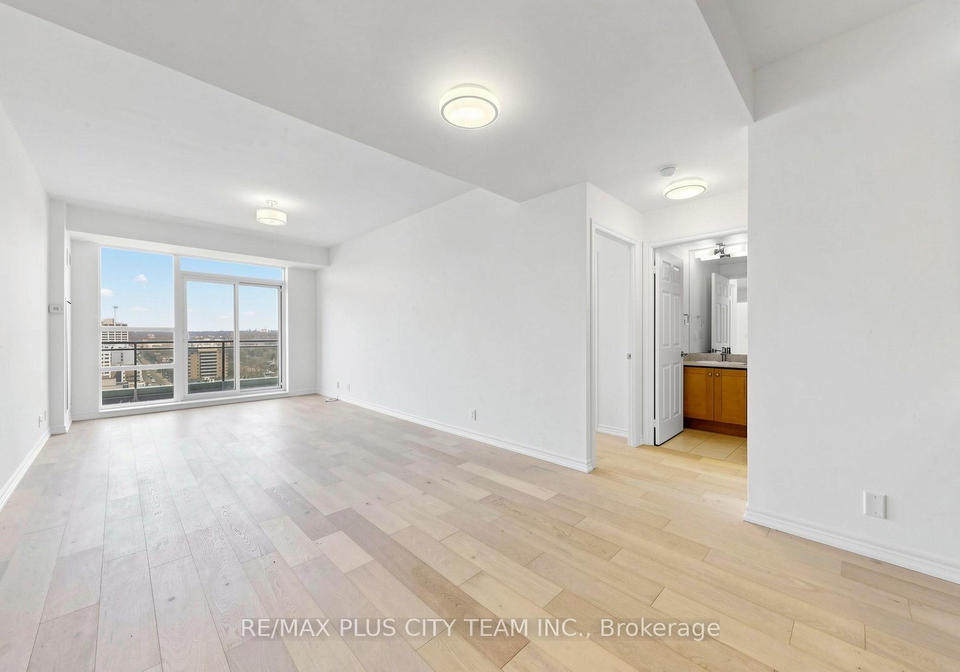 736-spadina-avenue-toronto-ontario-c13048752