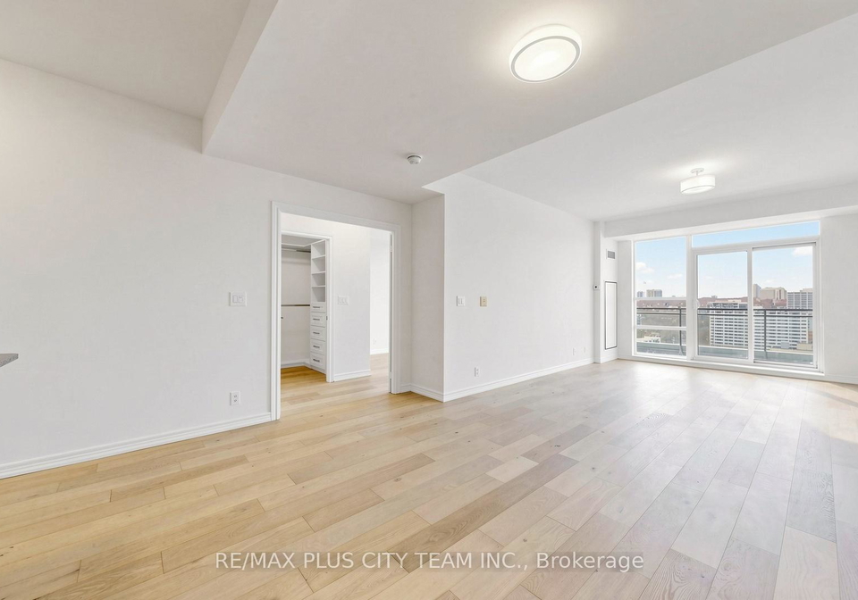 736-spadina-avenue-toronto-ontario-c13048752