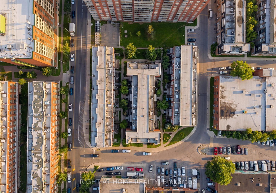 1-ruttan-street-toronto-ontario-c13048990