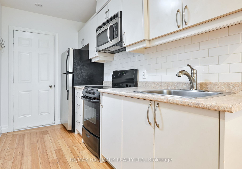 559-parliament-street-toronto-ontario-c13049150