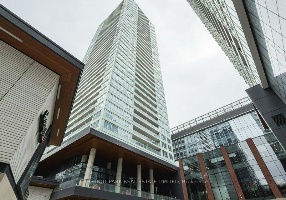 17-bathurst-street-toronto-ontario-c13049278