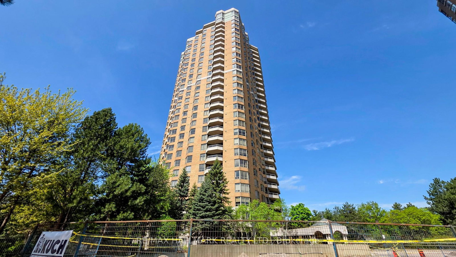 89-skymark-drive-north-york-ontario-c13049324