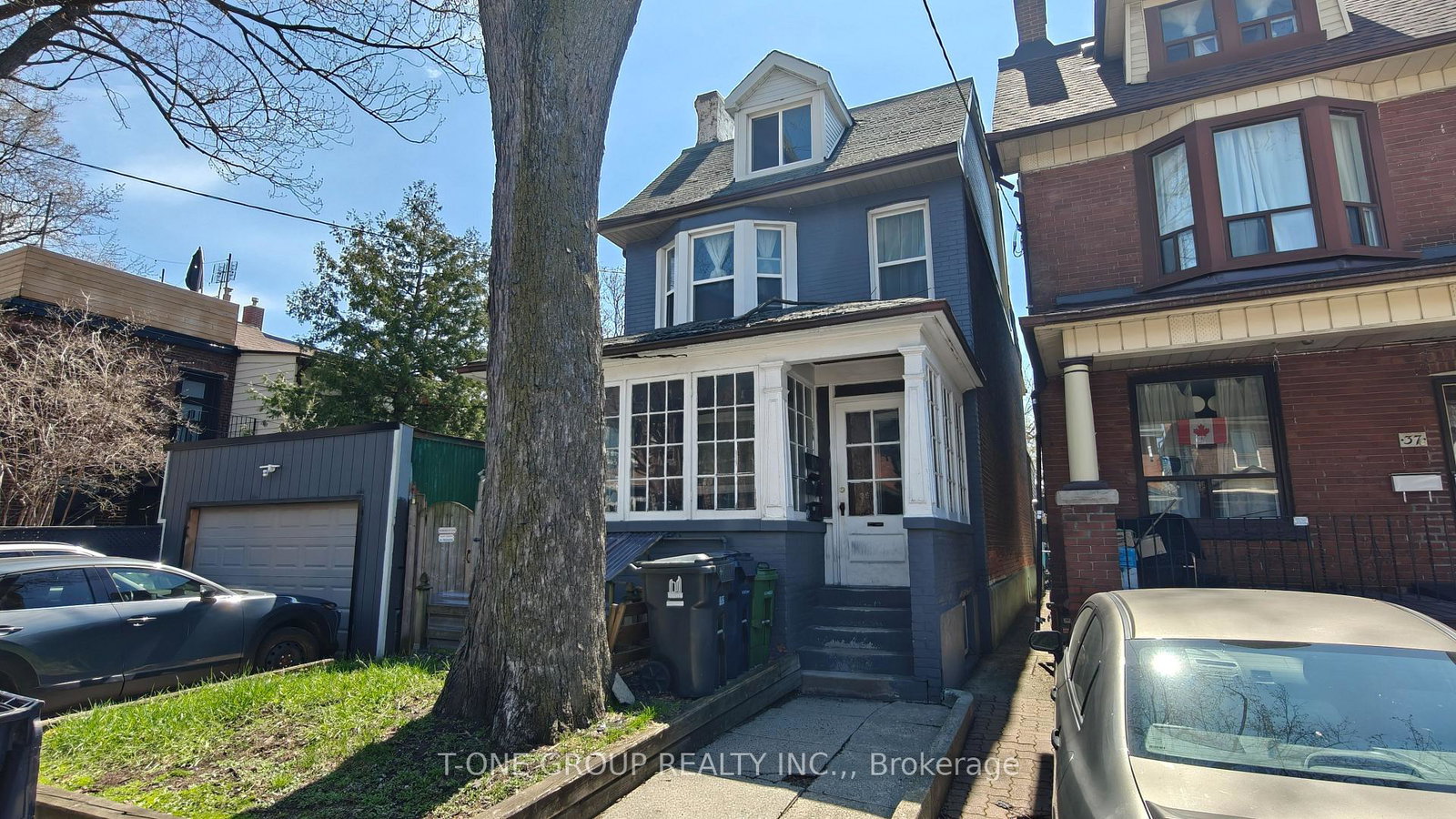 35-lindsey-avenue-toronto-ontario-c13049448