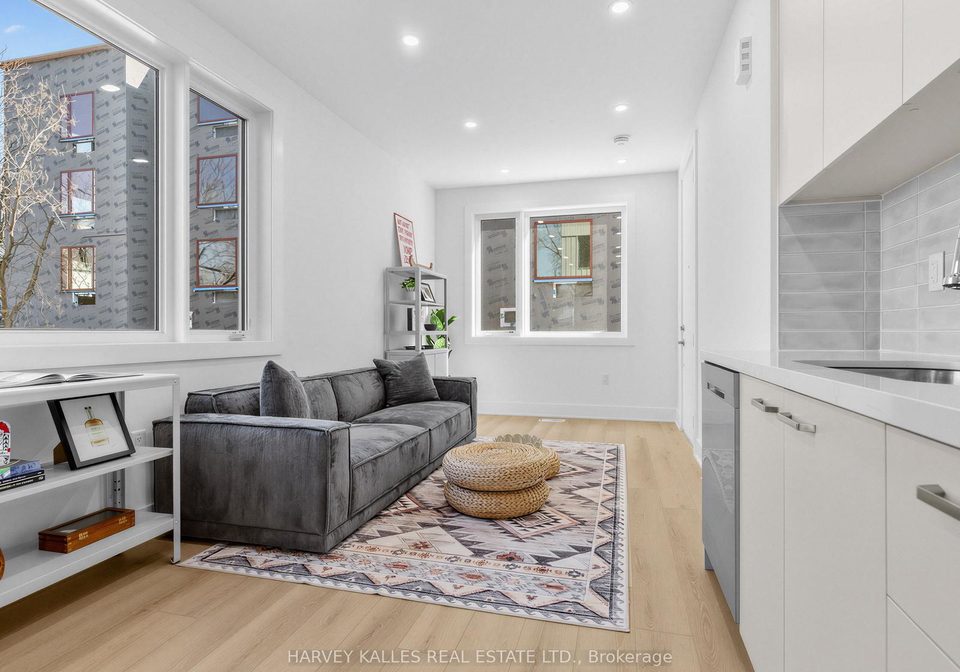 45-bellevue-avenue-toronto-ontario-c13049766