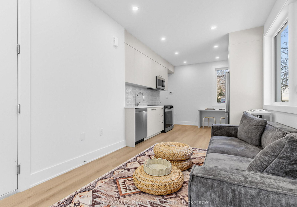45-bellevue-avenue-toronto-ontario-c13049768