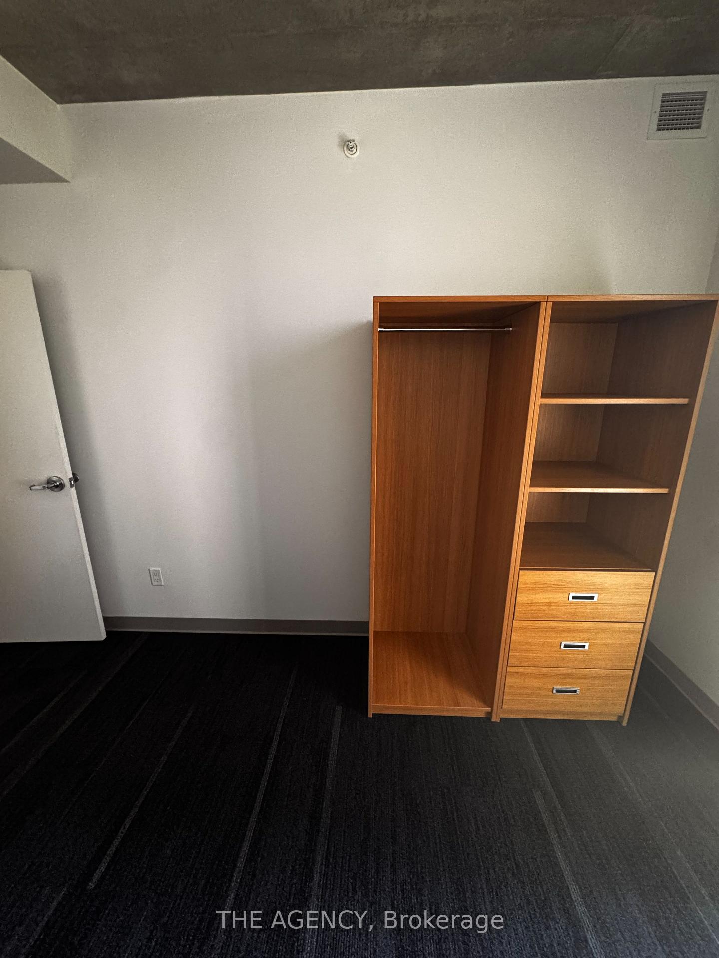253-college-street-toronto-ontario-c13049888