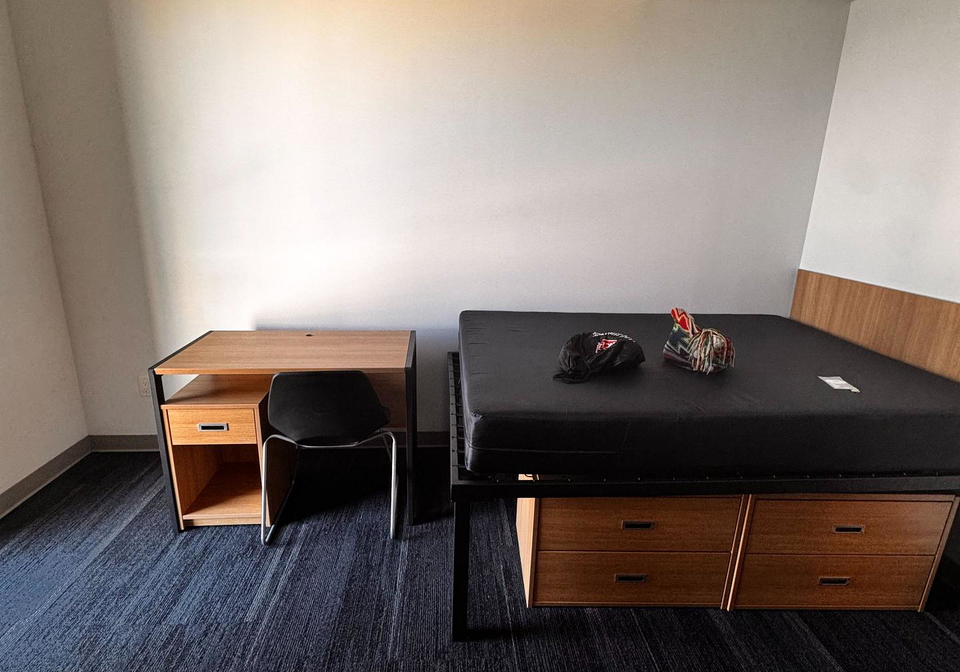 253-college-street-toronto-ontario-c13049888