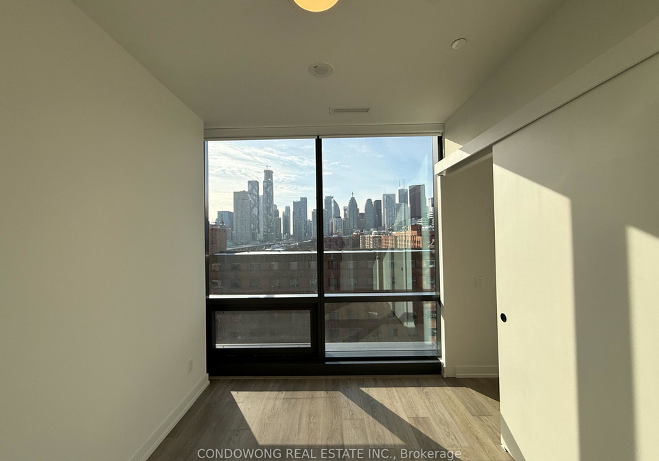 35-parliament-street-toronto-ontario-c13049900