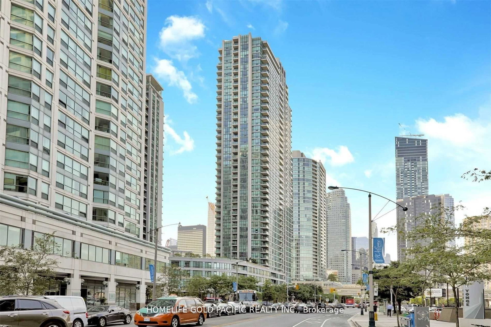 12-yonge-street-toronto-ontario-c13050320