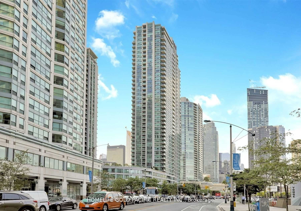 12-yonge-street-toronto-ontario-c13050320