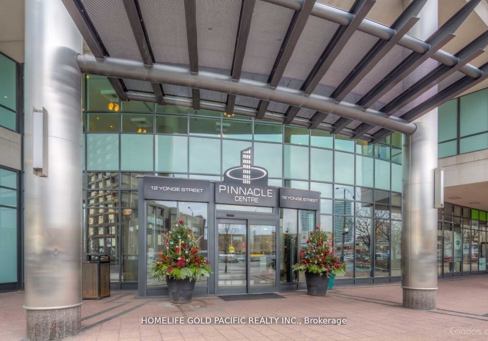 12-yonge-street-toronto-ontario-c13050320