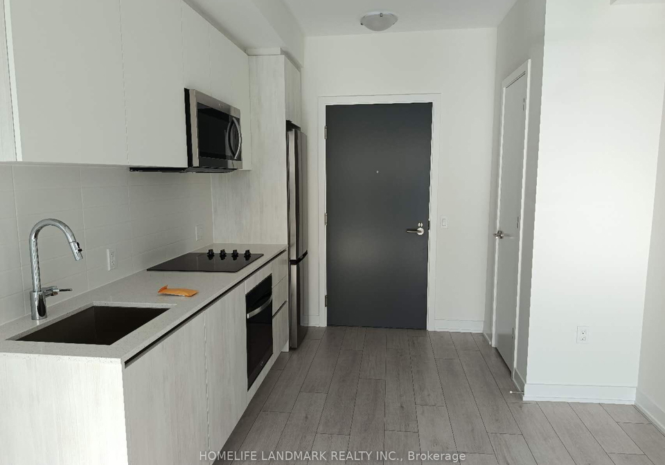 5858-yonge-street-toronto-ontario-c13050524