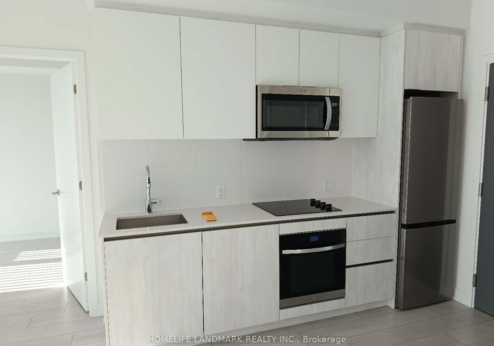 5858-yonge-street-toronto-ontario-c13050524