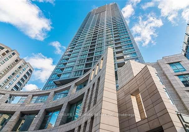 2181-yonge-street-toronto-ontario-c13050652