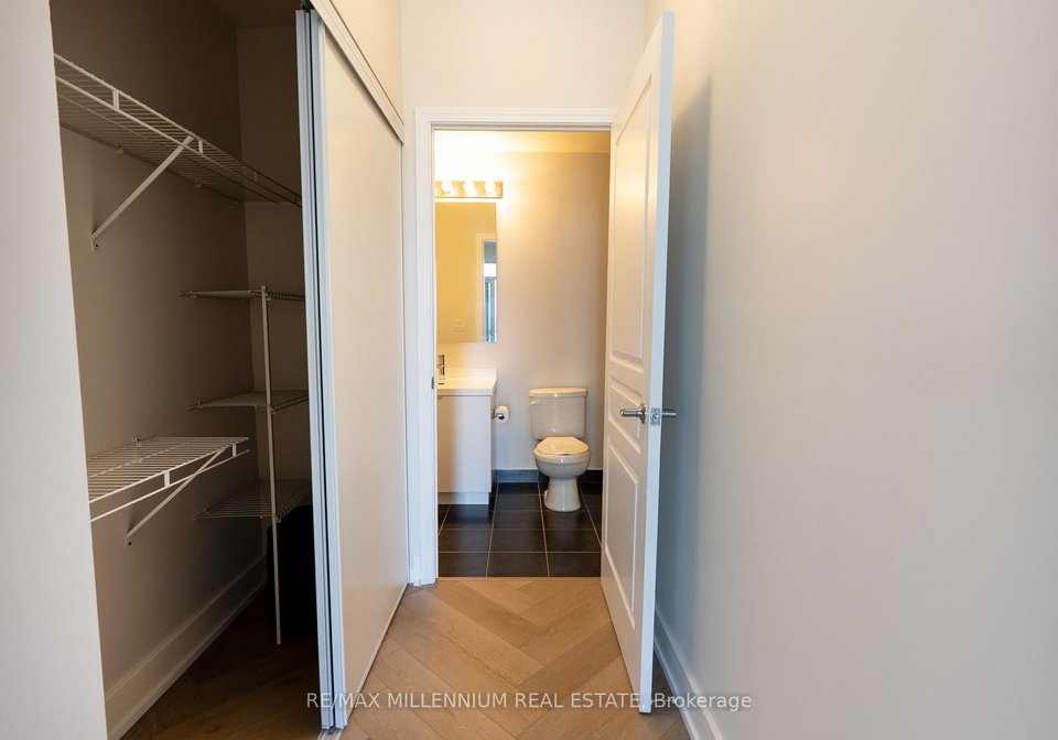 352-front-street-w-toronto-ontario-c13050656