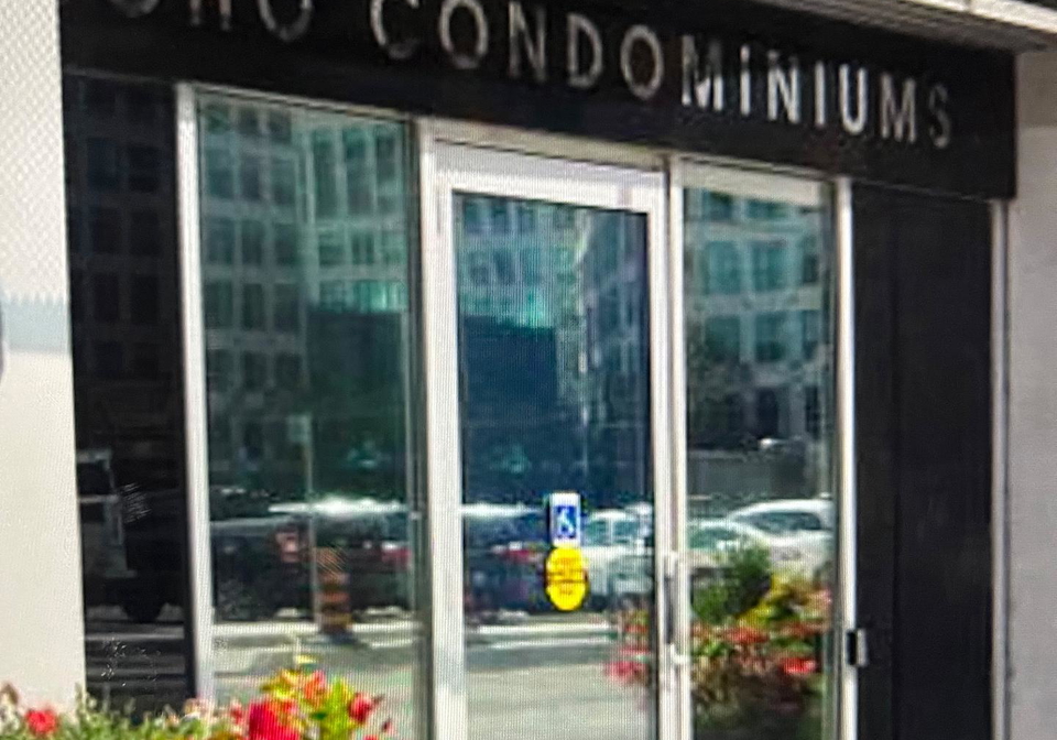 350-wellington-street-w-toronto-ontario-c13050738