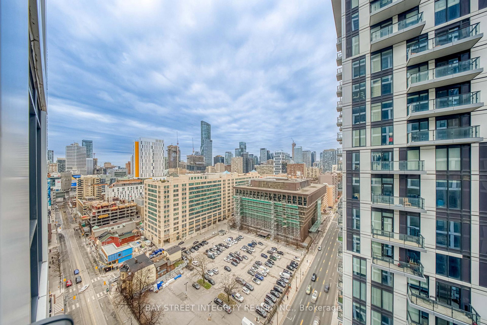 181-dundas-street-e-toronto-ontario-c13050776