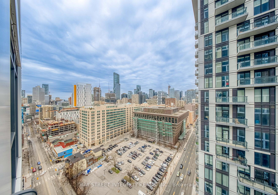 181-dundas-street-e-toronto-ontario-c13050776