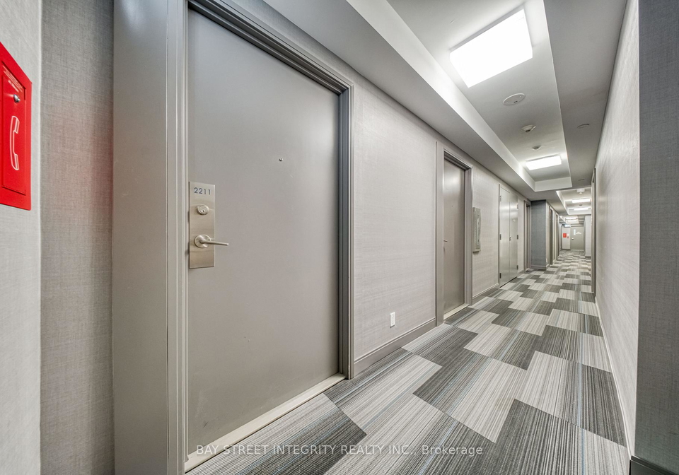 181-dundas-street-e-toronto-ontario-c13050776
