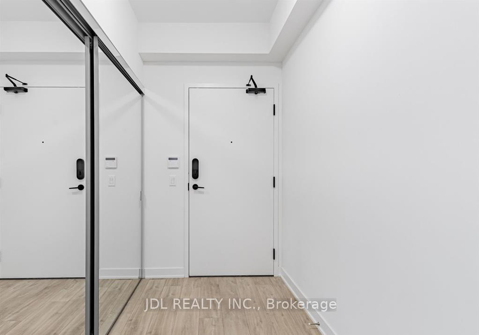 100-dalhousie-street-w-toronto-ontario-c13050944