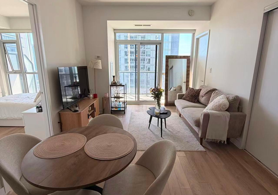 50-ordnance-street-toronto-ontario-c13050976