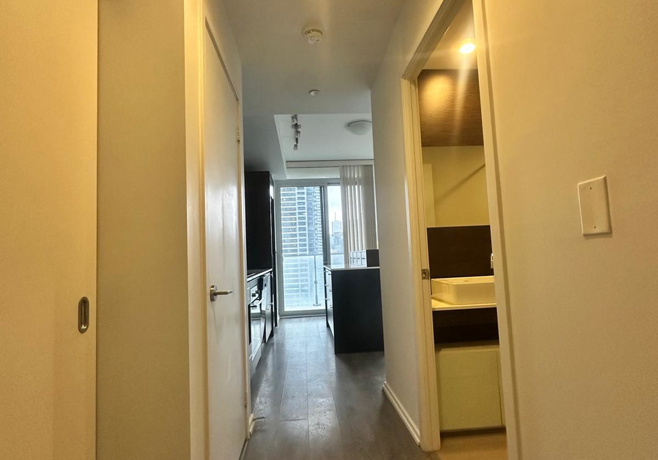 75-st-nicholas-street-toronto-ontario-c13050992