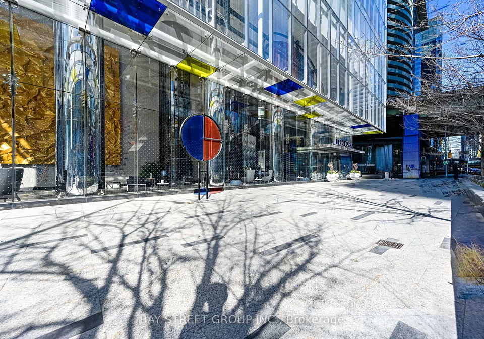 10-york-street-toronto-ontario-c13051028