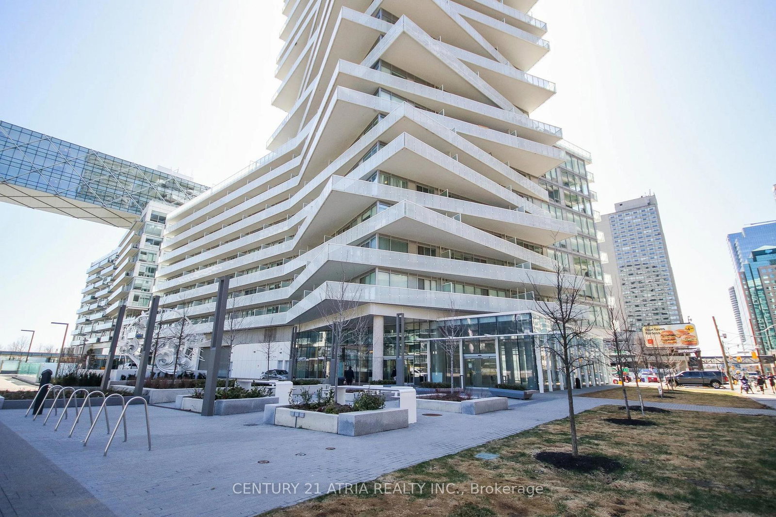 15-queens-quay-toronto-ontario-c13051470