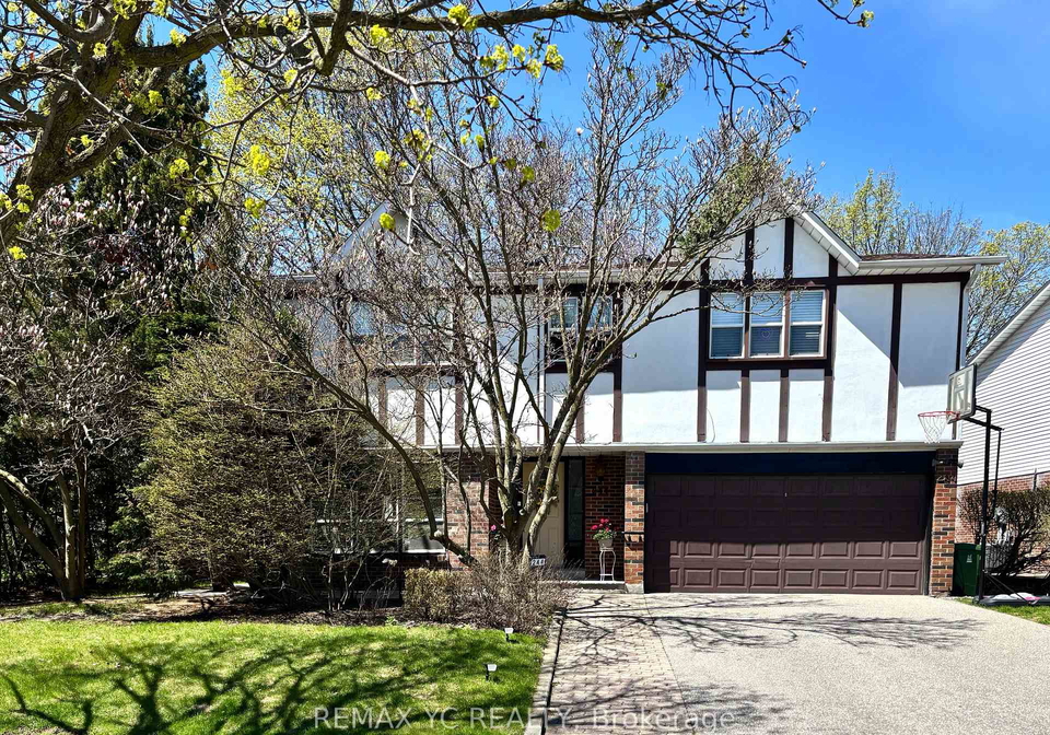 244-banbury-road-north-york-ontario-c13051836