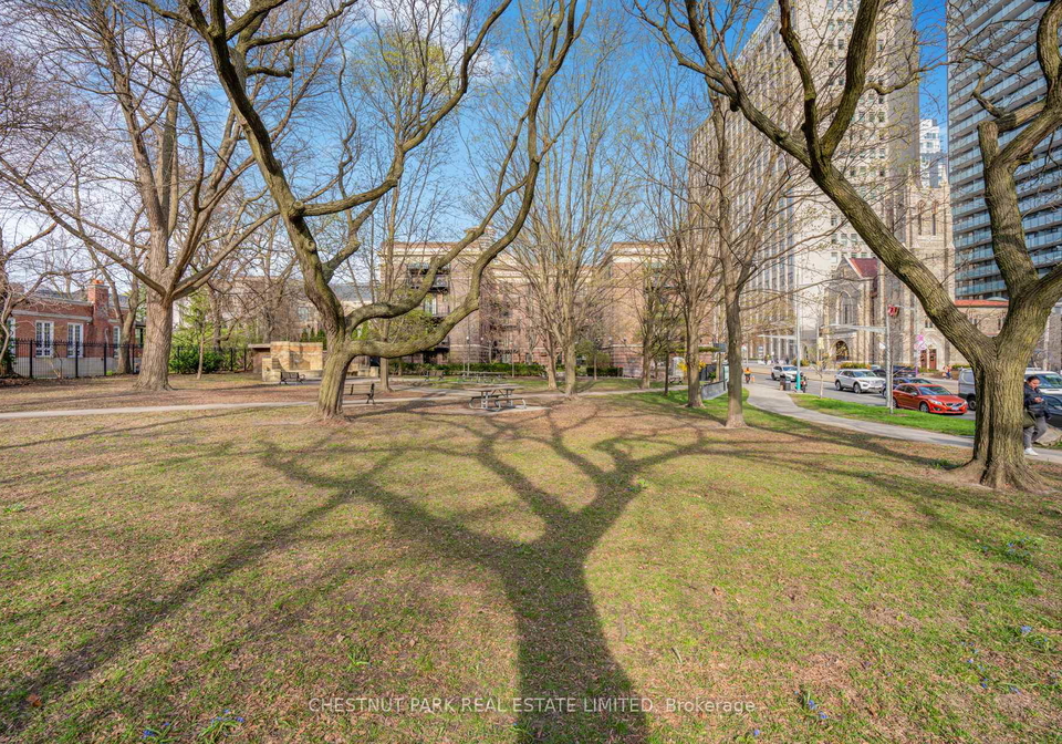 150-st-clair-avenue-w-toronto-ontario-c13052022
