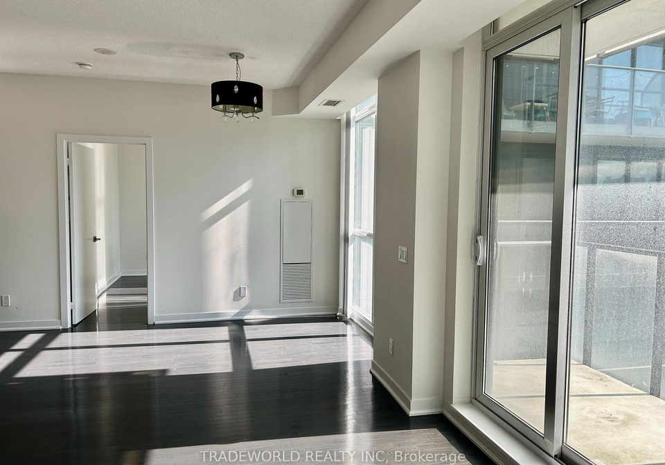 770-bay-street-toronto-ontario-c13052128