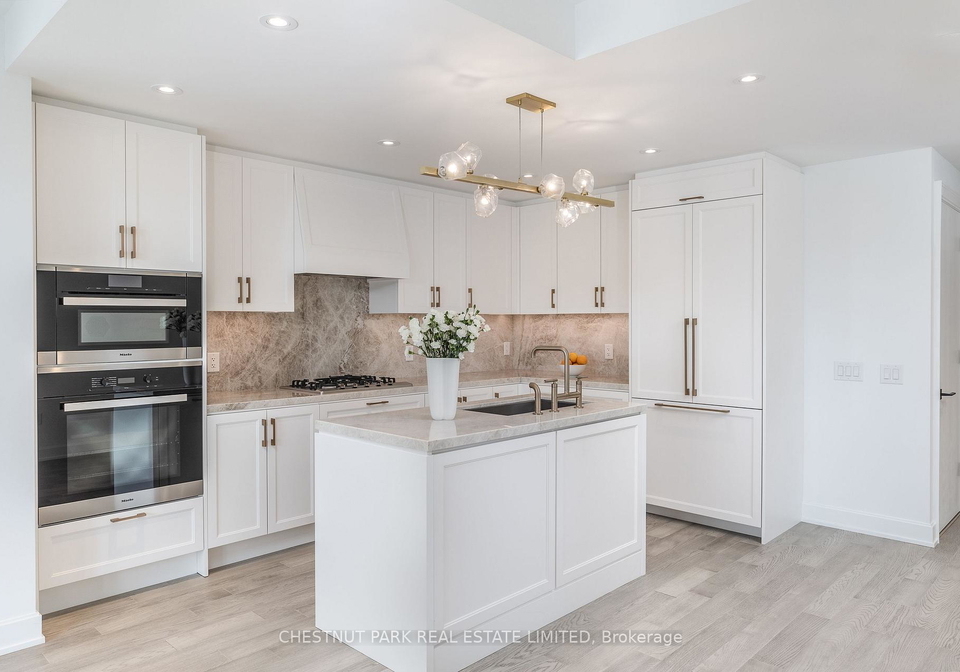 1-strathgowan-avenue-toronto-ontario-c13052276