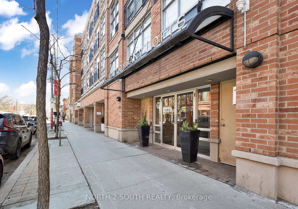 955-queen-street-w-toronto-ontario-c13052306