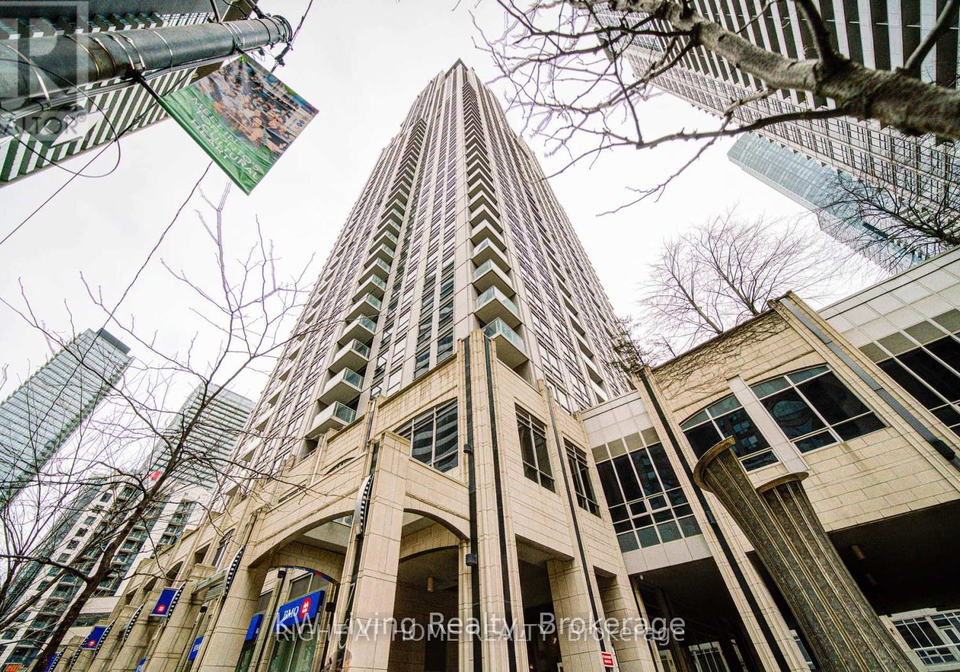 763-bay-street-toronto-ontario-c13052380