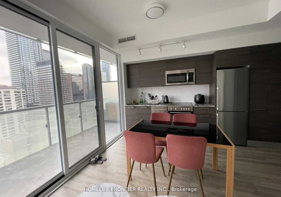 28-s-wellesley-street-e-toronto-ontario-c13052404