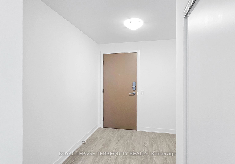 1-quarrington-lane-north-york-ontario-c13052468