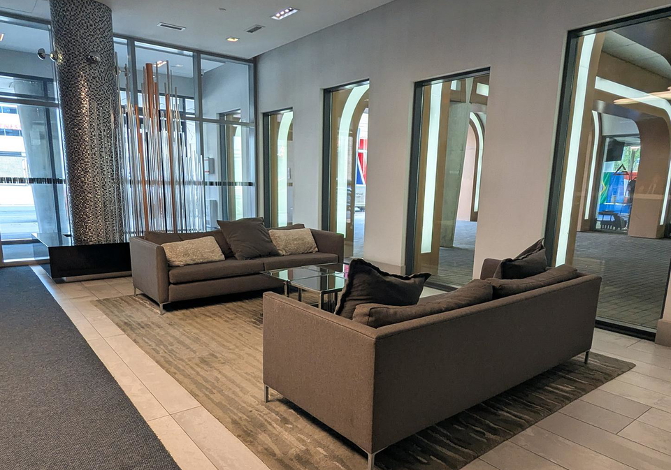 525-adelaide-street-w-toronto-ontario-c13052608
