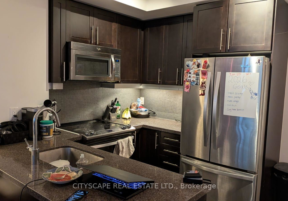 525-adelaide-street-w-toronto-ontario-c13052608