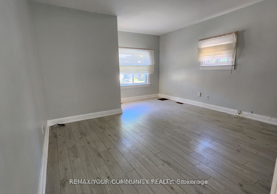 207-olive-avenue-north-york-ontario-c13052754