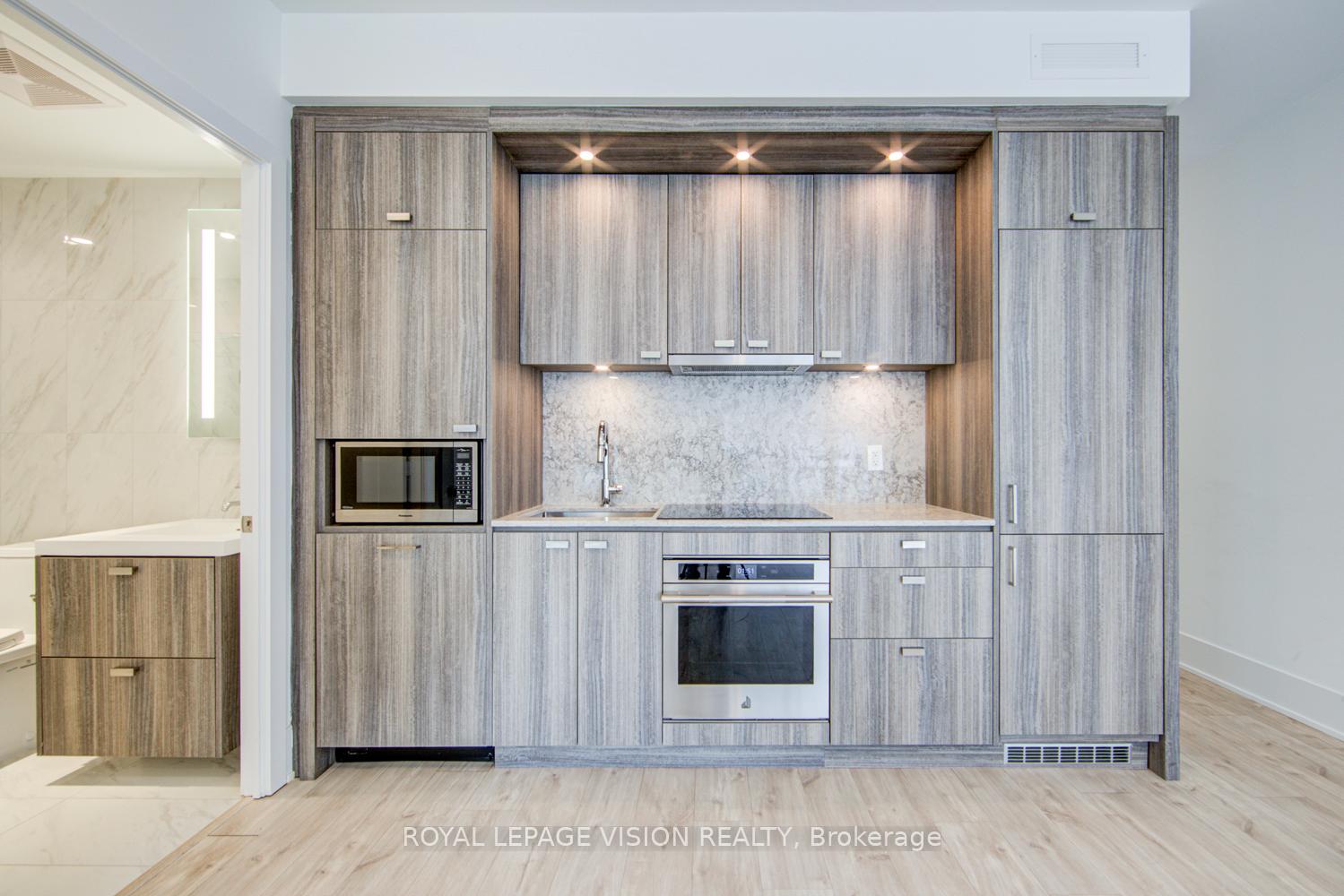 470-front-street-w-toronto-ontario-c13053342