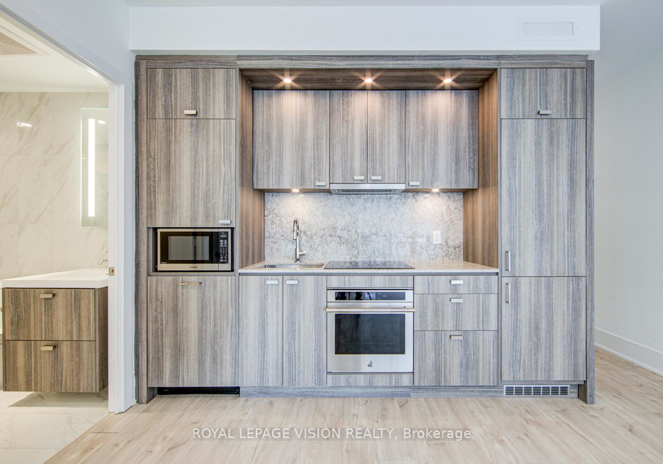 470-front-street-w-toronto-ontario-c13053342