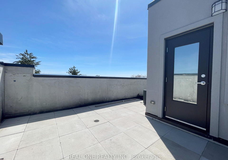 851-sheppard-avenue-w-toronto-ontario-c13053608