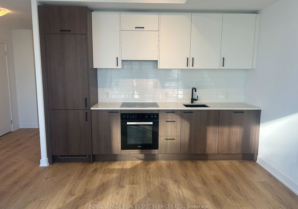 1-quarrington-lane-north-york-ontario-c13053656