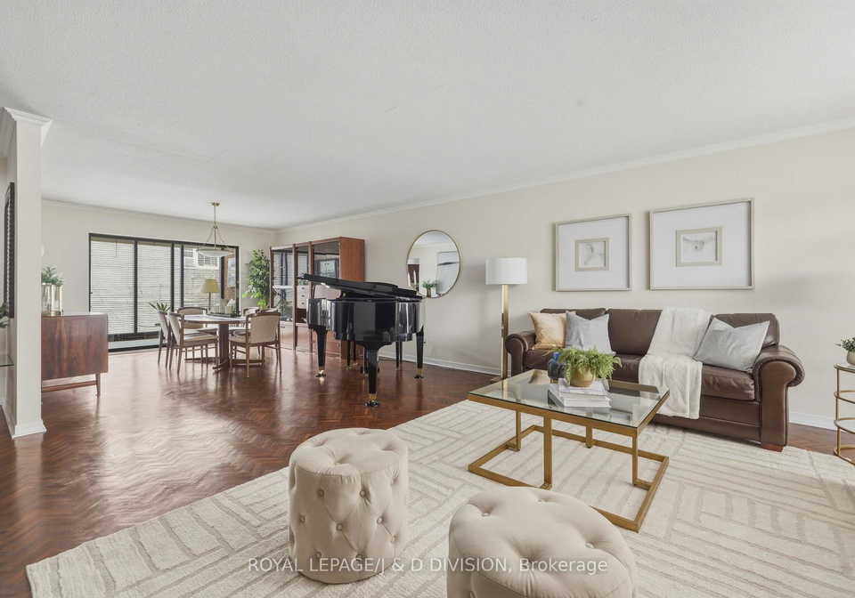 122-cortleigh-boulevard-toronto-ontario-c13053698