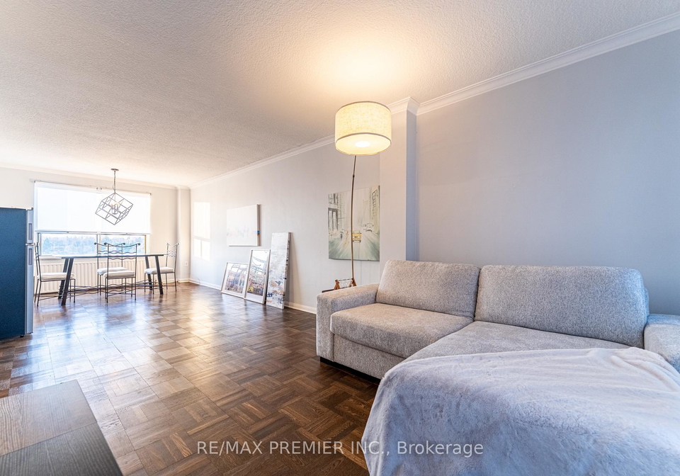 660-eglinton-avenue-w-toronto-ontario-c13053842