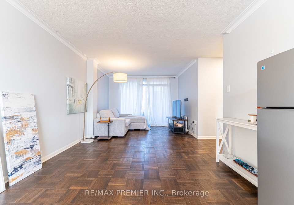 660-eglinton-avenue-w-toronto-ontario-c13053842