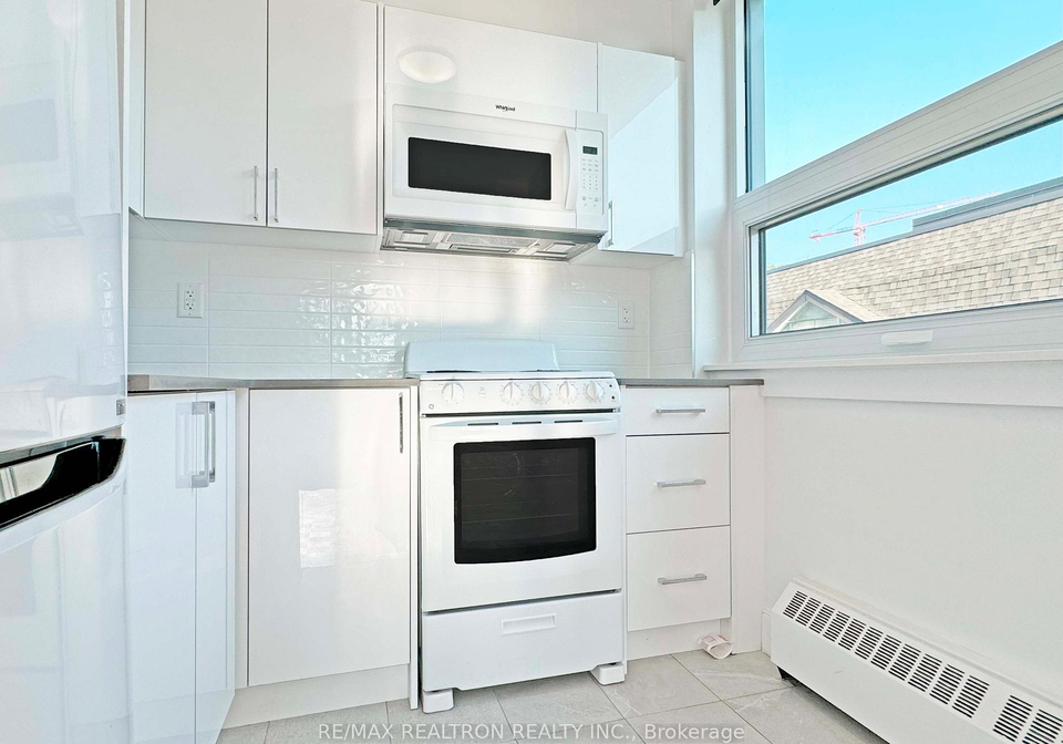 485-huron-street-toronto-ontario-c13053912