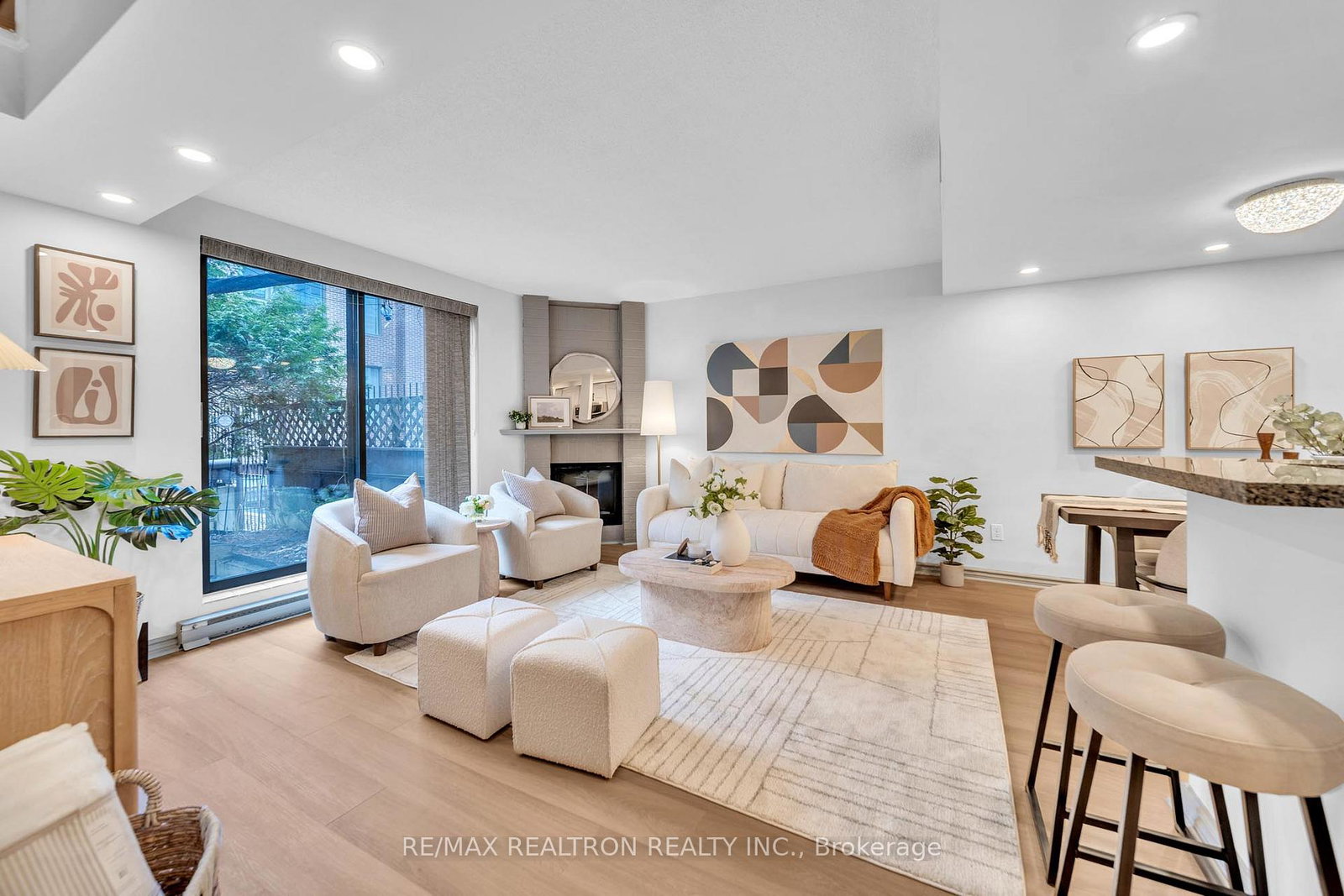19-dundonald-street-toronto-ontario-c13053924