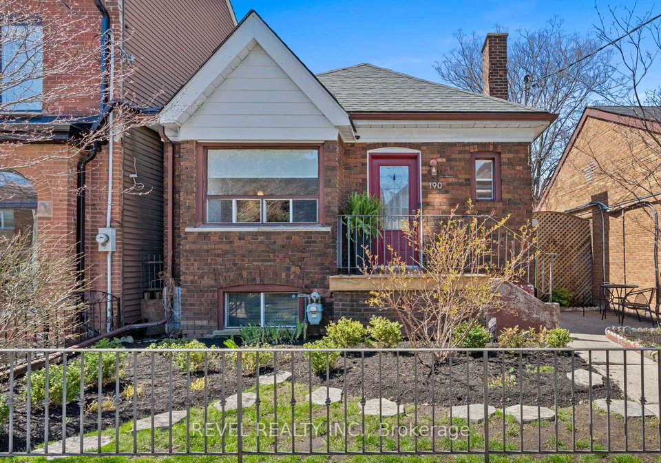 190-manning-avenue-toronto-ontario-c13053934