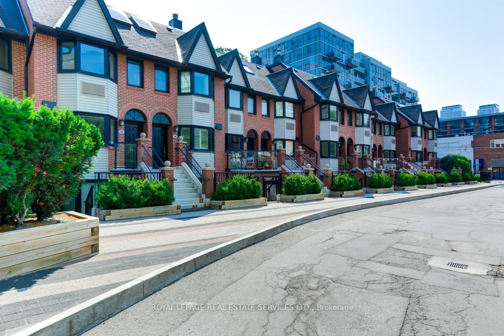 570-wellington-street-w-toronto-ontario-c13054008